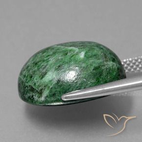 maw-sit-sit Verde medio natural de 14.02 ct, Ovalada, Opaco