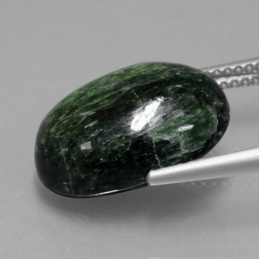 Maw-sit-sit verde natural de 9,99 ct, corte óvalo, opaco