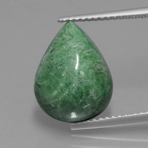 Maw-sit-sit verde natural de 7,04 ct, en forma de pera, opaco