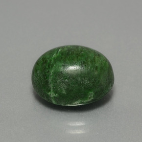 Maw-sit-sit verde natural de 12,36 ct, corte óvalo, opaco