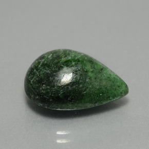 Maw-sit-sit verde natural de 12,88 ct, en forma de pera, opaco
