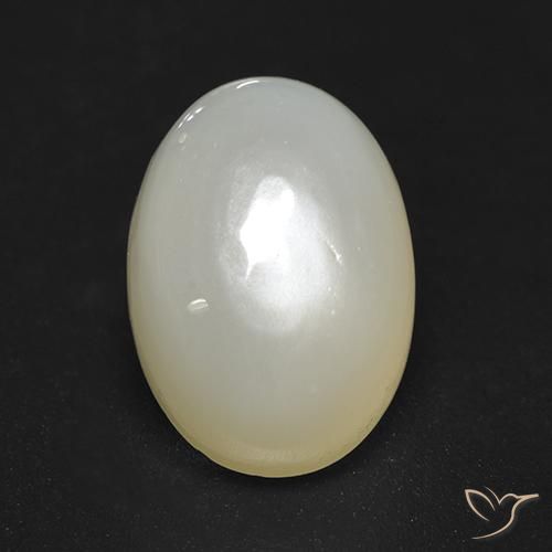 Piedra de Luna Blanco cálido natural de 3.92 ct, Ovalada, Translúcido