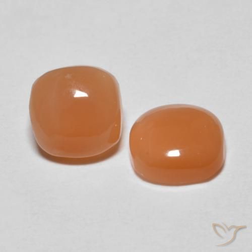 Gemas de Piedra de Luna Naranja claro natural de 1.58 ct, Forma Cojín, Translúcido