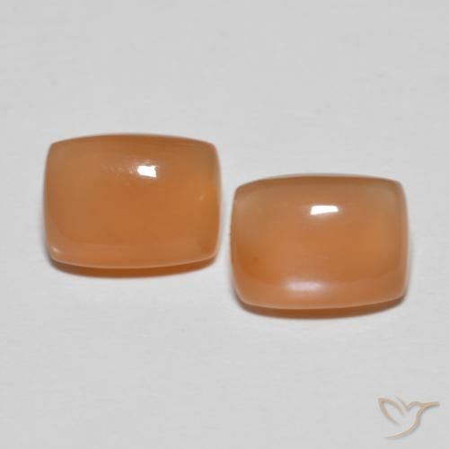 Gemas de Piedra de Luna Medium Light-Orange natural de 2.68 ct, Forma Cojín, Translúcido