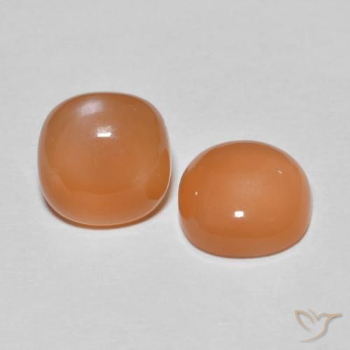 Gemas de Piedra de Luna Naranja claro natural de 3.69 ct, Forma Cojín, Translúcido
