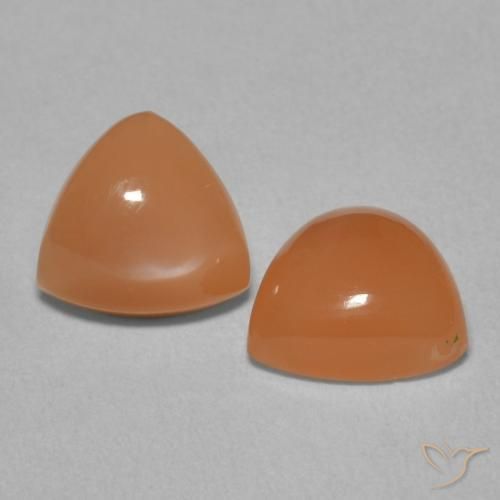 Gemas de Piedra de Luna Naranja melocotón vívido natural de 3.60 ct, Trillón, Translúcido
