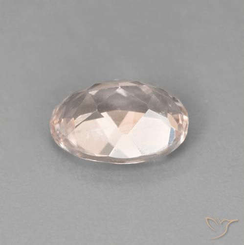 Morganita Medium Light-Pink natural de 0.91 ct, Ovalada, VVS-VS