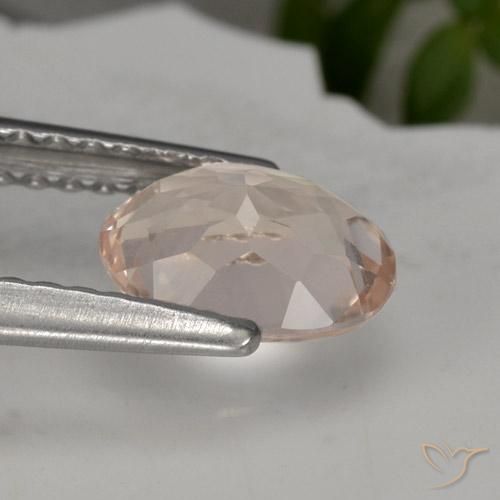 Morganita Rosado medio natural de 0.83 ct, Ovalada, VVS