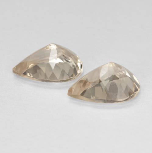 Gemas de Morganita Dorado claro natural de 1.58 ct, En forma de pera, VVS-VS