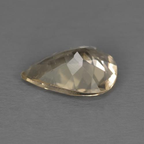 Morganita dorado natural de 0,86 ct, en forma de pera, VS