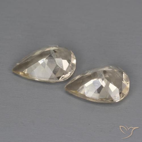 Gemas de Morganita Dorado claro natural de 1.77 ct, En forma de pera, VS