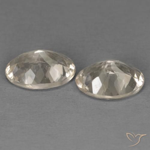 Gemas de Morganita Dorado claro natural de 2.06 ct, Ovalada, VS