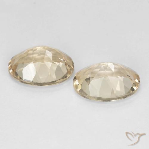 Gemas de Morganita Dorado claro natural de 2.33 ct, Ovalada, VVS-VS