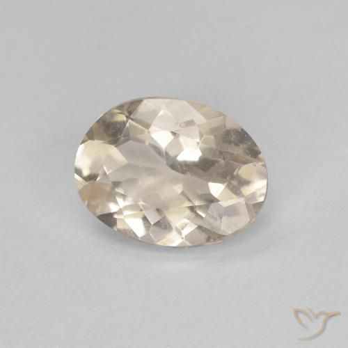 Morganita Dorado claro natural de 0.79 ct, Ovalada, VS