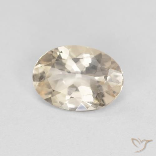 Morganita Dorado claro natural de 0.86 ct, Ovalada, VVS-VS