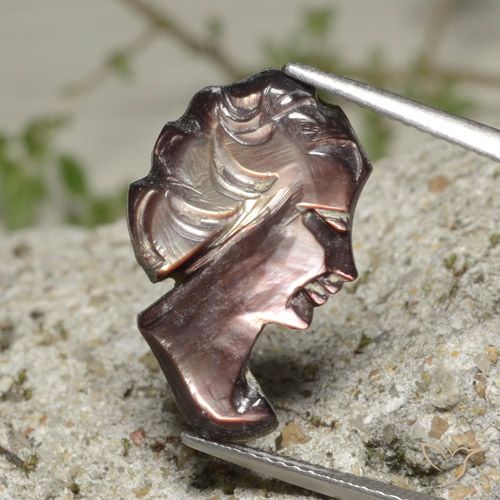 3.90ct Natural Ahumado Madreperla, Elegante, Opaco
