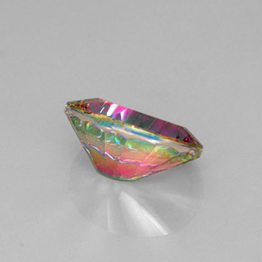 Cuarzo Místico Arcoíris superior natural de 11.64 ct, Corte Óvalo, VVS