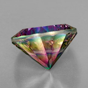 Cuarzo Místico Arcoíris superior natural de 6.86 ct, Corte Redondo, VVS-VS