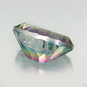 Cuarzo Místico Arcoíris superior natural de 12.75 ct, Corte Óvalo, VVS-VS
