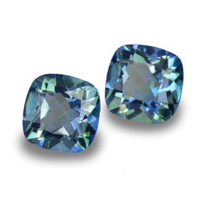 Gemas de topacio místico multicolor natural de  ct, corte cojín, VVS-VS