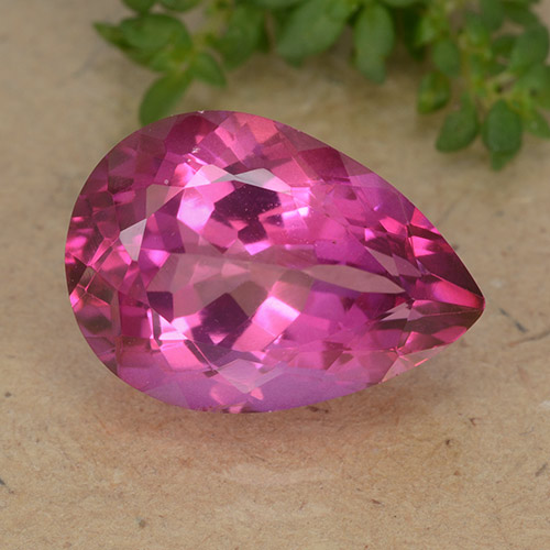 Topacio místico Rosado intenso natural de 6.77 ct, En forma de pera, VVS-VS