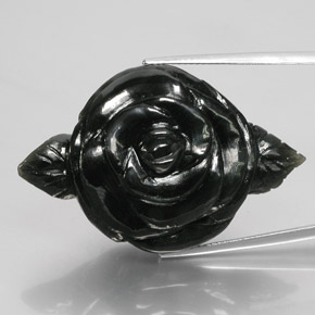 Nefrita negro natural de 63,61 ct, forma elegante, opaco