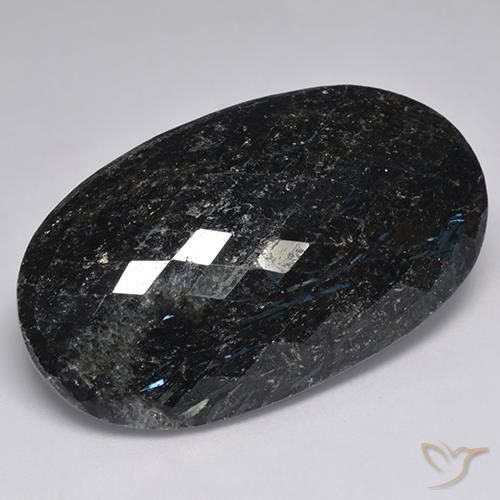Nuummite Negro con destello azul natural de 47.12 ct, Ovalada, Opaco