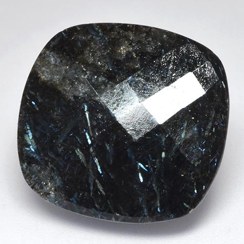 Nuummita negro natural de 33,49 ct, corte cojín, opaco
