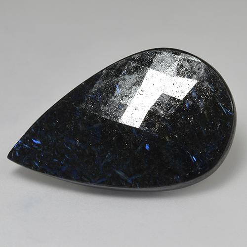 Nuummita negro natural de 29,44 ct, en forma de pera, opaco