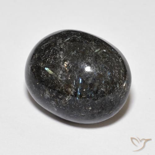 Nuummite Negro con destello azul natural de 14.14 ct, Ovalada, Opaco