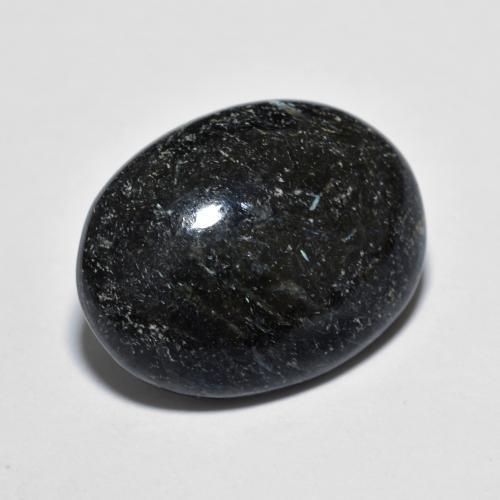 Nuummite Negro con destello azul natural de 10.56 ct, Corte Óvalo, Opaco