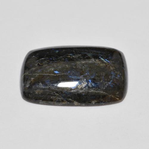 Nuummita negro con destello azul natural de 6,81 ct, corte cojín, opaco