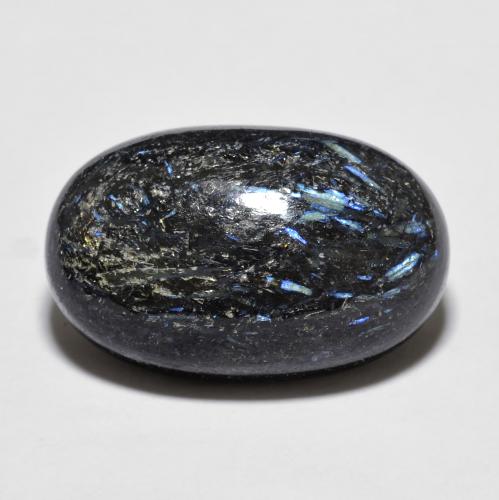 Nuummita negro natural de 11,98 ct, corte óvalo, opaco