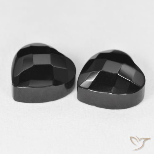 Gemas de Ónix Negro natural de 8.82 ct, Corazón, Opaco