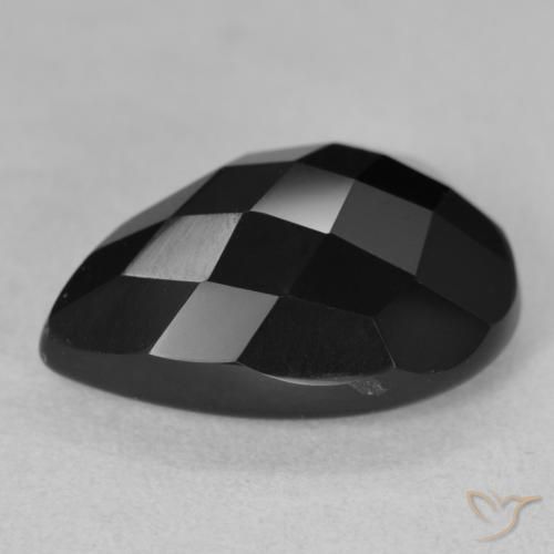 Ónix Negro natural de 8.70 ct, En forma de pera, Opaco