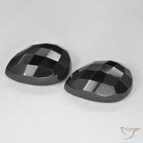 Gemas de Ónix Negro natural de 20.42 ct, En forma de pera, Opaco
