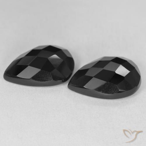 Gemas de Ónix Negro natural de 16.58 ct, En forma de pera, Opaco
