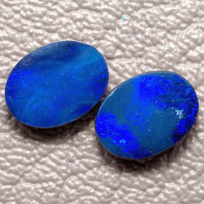 Gemas de doblete de ópalo multicolor natural de  ct, corte óvalo, opaco