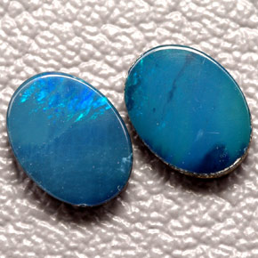 Gemas de doblete de ópalo multicolor natural de  ct, corte óvalo, opaco