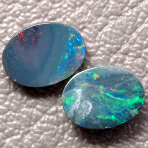 Gemas de doblete de ópalo multicolor natural de  ct, corte óvalo, opaco