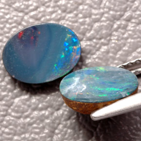 Gemas de doblete de ópalo multicolor natural de  ct, corte óvalo, opaco