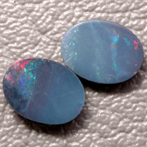 Gemas de doblete de ópalo multicolor natural de  ct, corte óvalo, opaco