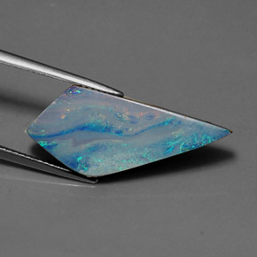 Doblete de ópalo multicolor natural de 7,60 ct, forma elegante, opaco