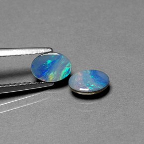 Gemas de doblete de ópalo multicolor natural de  ct, corte óvalo, opaco