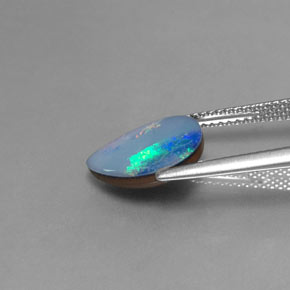 Doblete de ópalo multicolor natural de 2,52 ct, en forma de pera, opaco