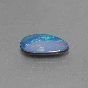 Doblete de ópalo multicolor natural de 1,60 ct, forma elegante, opaco