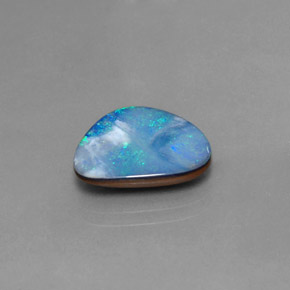 Doblete de ópalo multicolor natural de 3,71 ct, forma elegante, opaco
