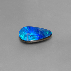 Doblete de ópalo multicolor natural de 2,68 ct, forma elegante, opaco