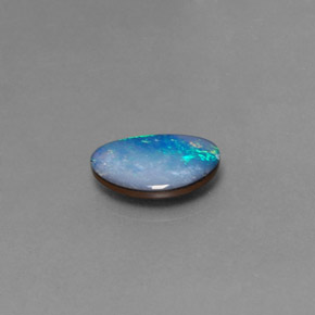 Doblete de ópalo multicolor natural de 1,52 ct, forma elegante, opaco