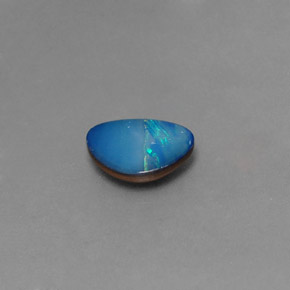 Doblete de ópalo multicolor natural de 1,28 ct, forma elegante, opaco